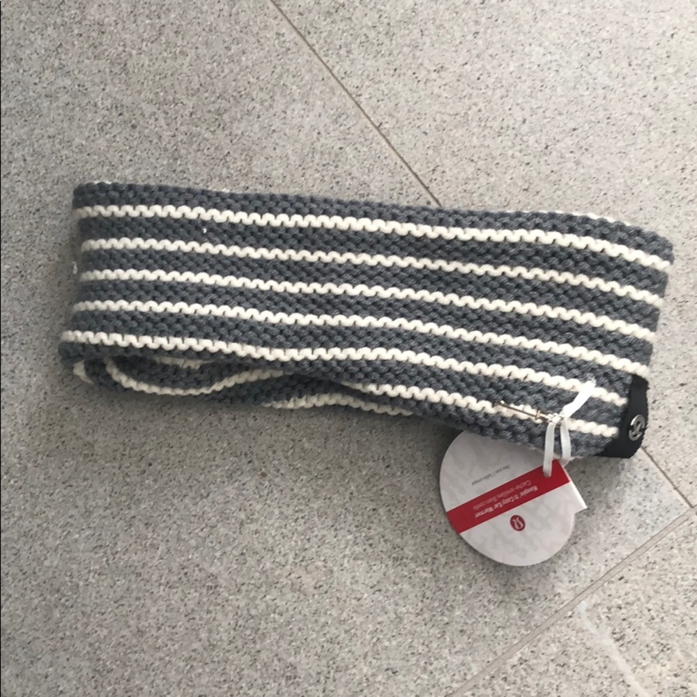 Lululemon Keepin’ it Cozy Ear Warmer